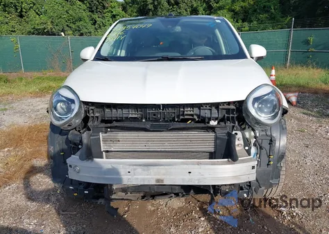 2016 Fiat 500X Lounge из США, поврежденный, VIN ZFBCFYDT1GP379674